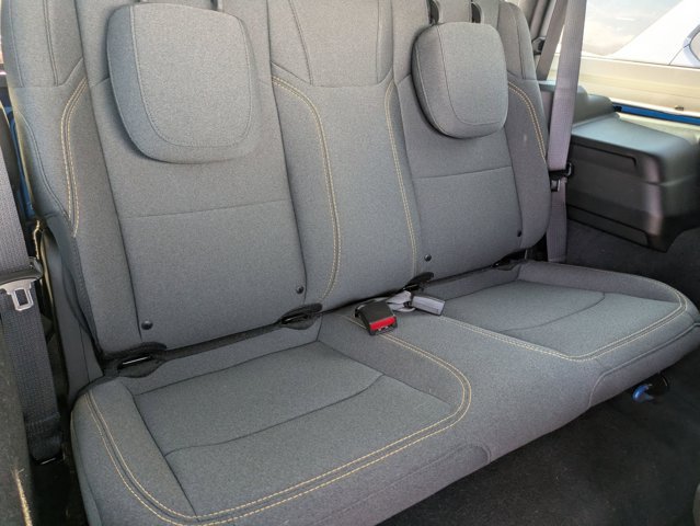 Used 2025 Jeep Wrangler Sport AWD/4WD image 19