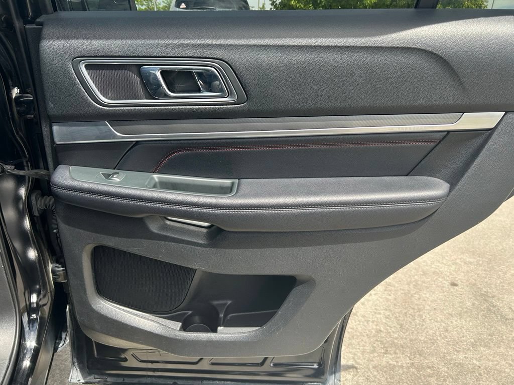 Used 2018 Ford Explorer Sport AWD/4WD image 28