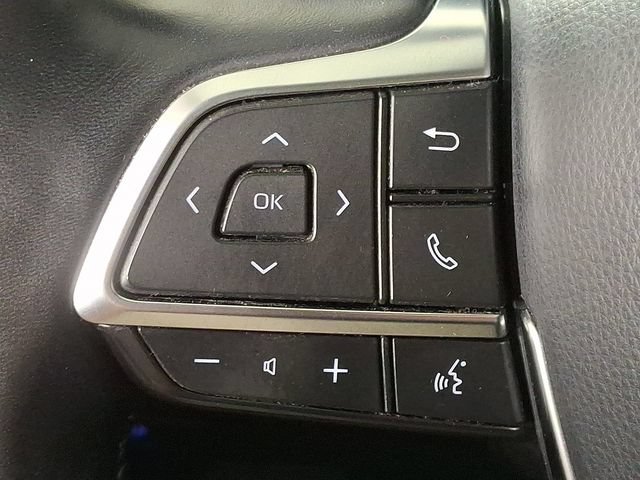 Used 2020 Toyota Highlander XLE AWD/4WD image 23