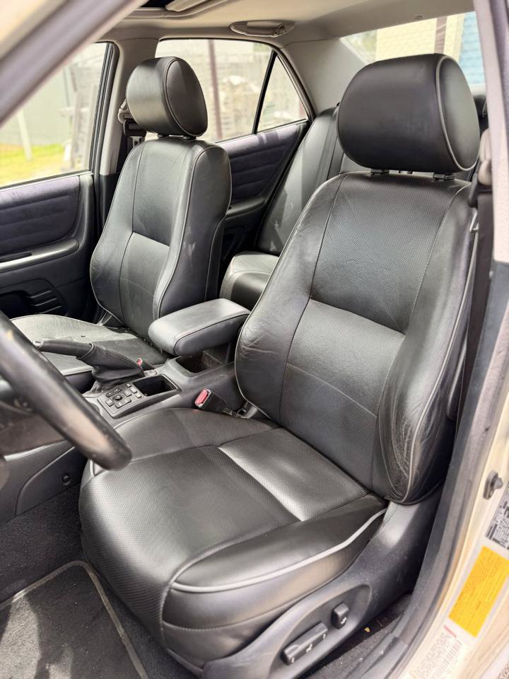 Used 2003 Lexus IS 300 w/ Power & Leather Pkg RWD image 10