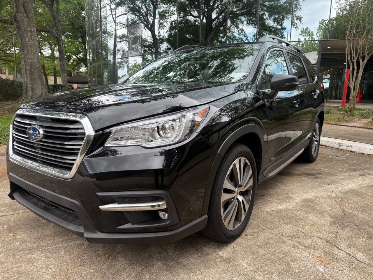 Used 2019 Subaru Ascent Limited AWD/4WD image 4