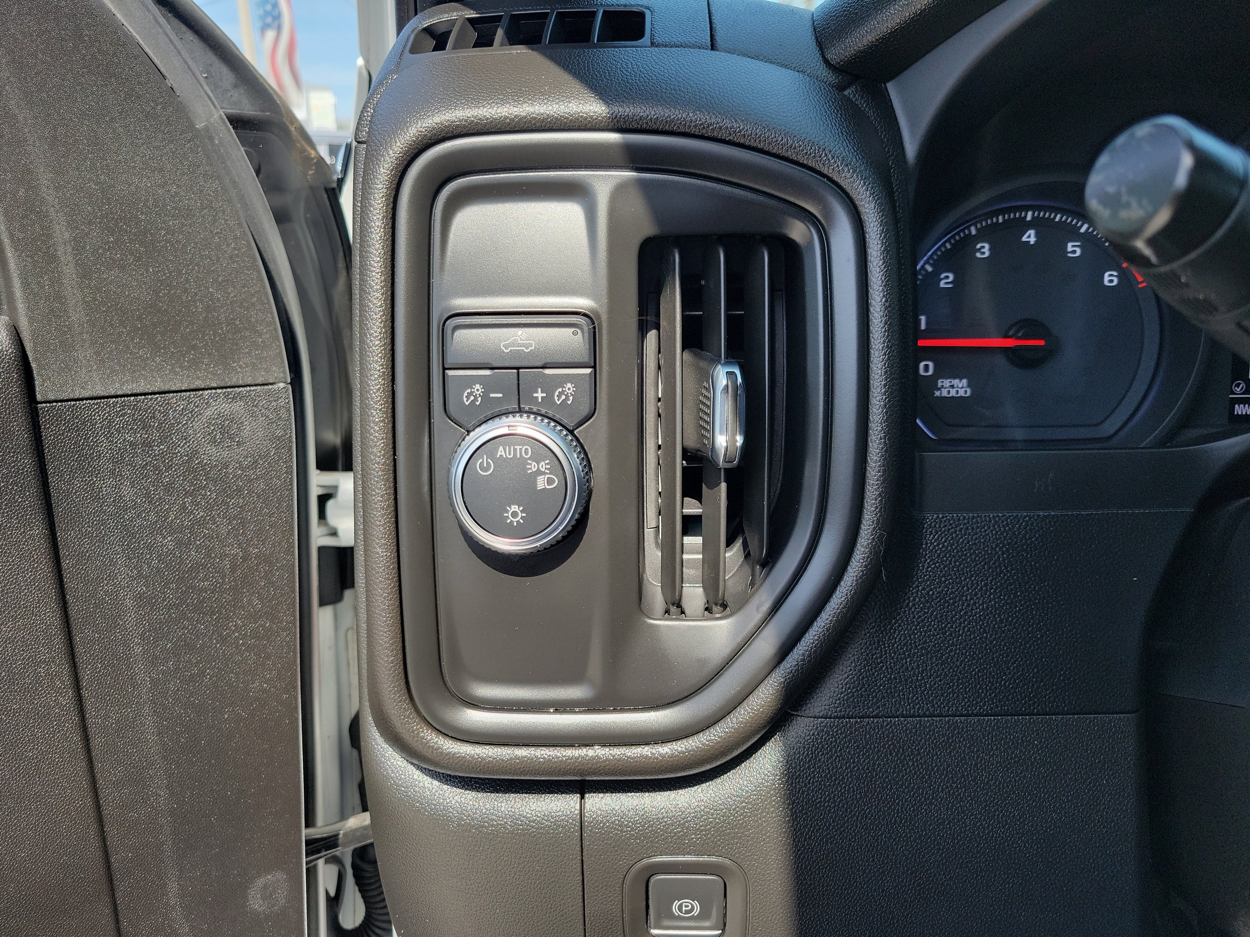 Certified 2023 GMC Sierra 2500 Pro w/ Convenience Package image 28