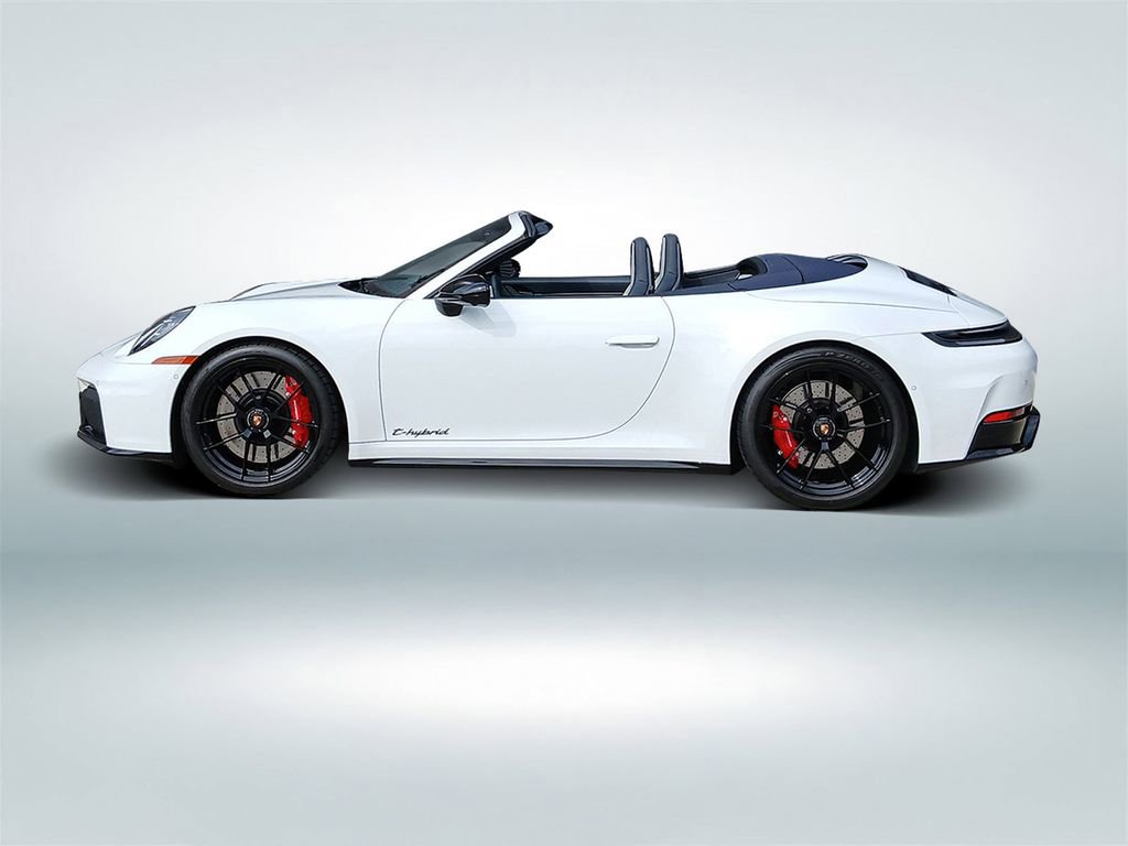 Certified 2026 Porsche 911 Carrera GTS image 2