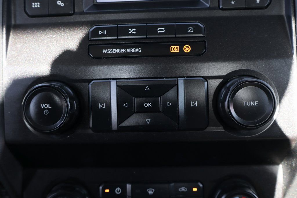 Used 2020 Ford F350 XL w/ Power Equipment Group image 31