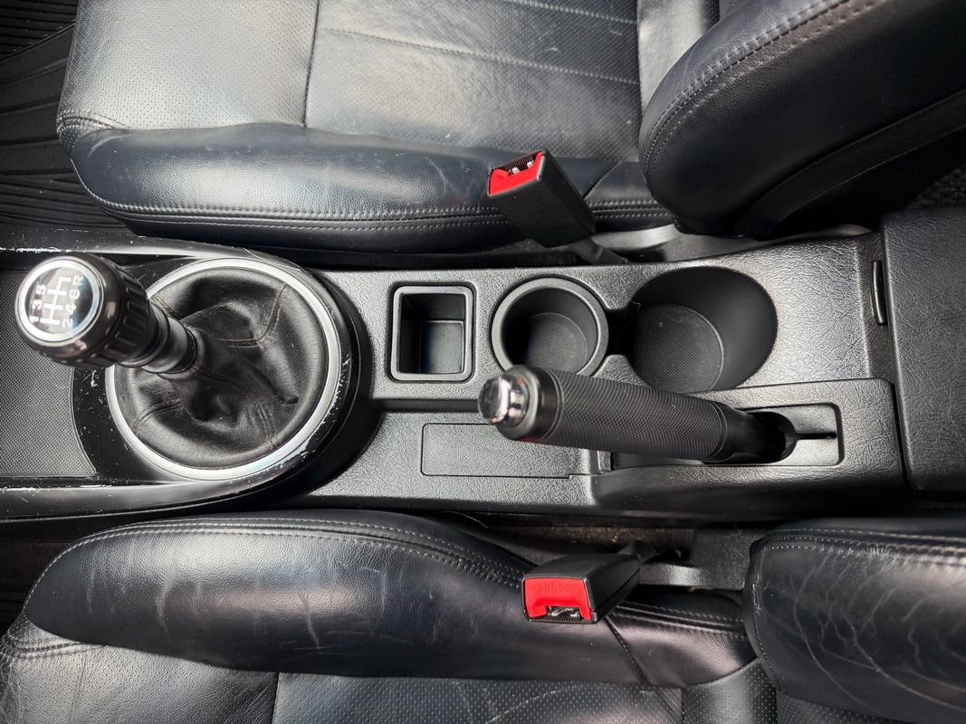 Used 2004 Hyundai Tiburon GT FWD image 36