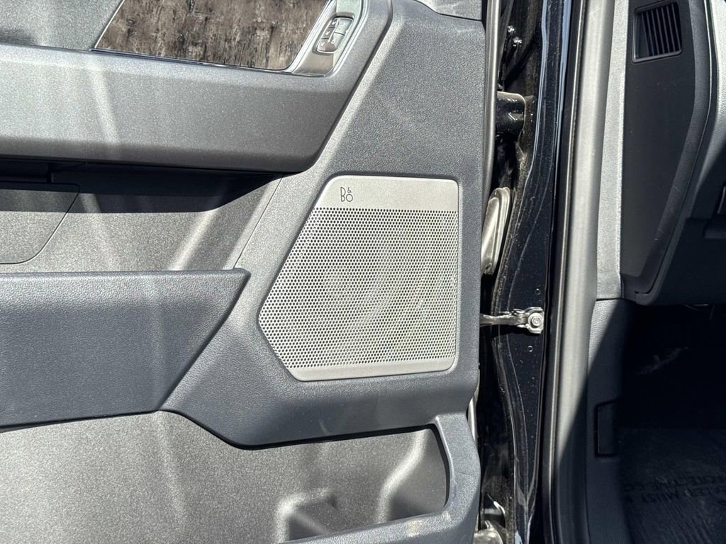 New 2025 Ford F350 Lariat w/ Lariat Ultimate Package image 18