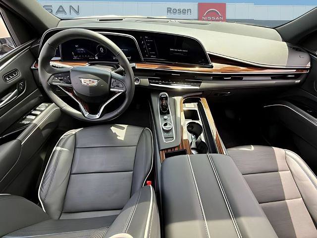 Used 2022 Cadillac Escalade Premium Luxury AWD/4WD image 7