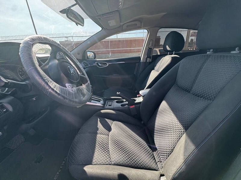 Used 2016 Nissan Sentra SR FWD image 8