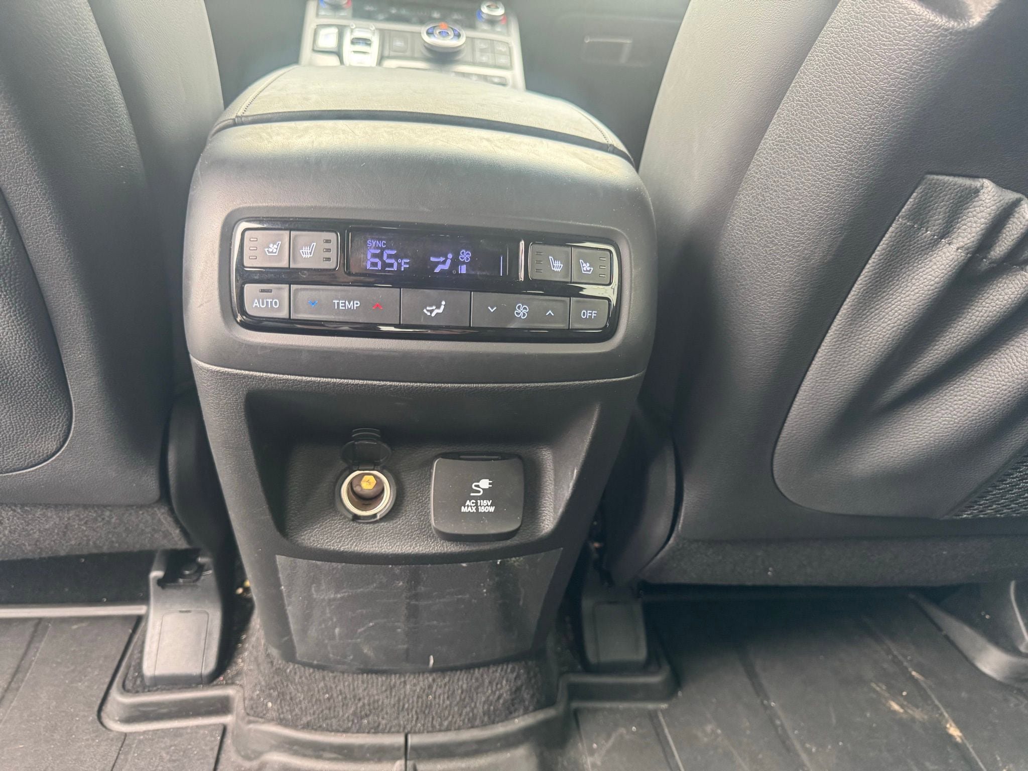 Used 2024 Hyundai Palisade Calligraphy image 9
