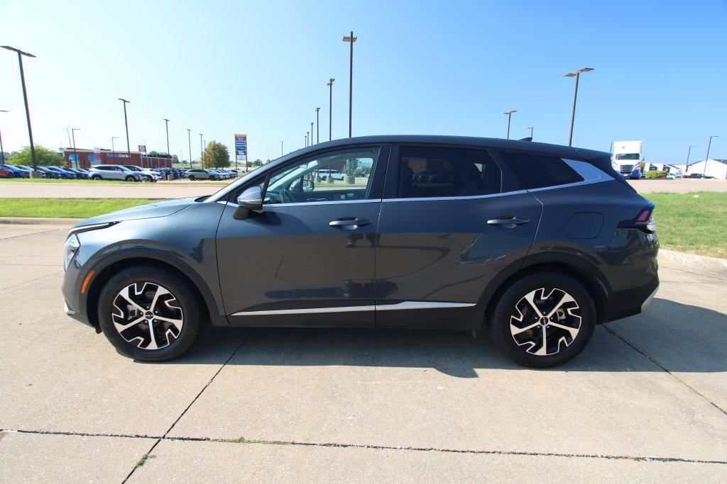 Used 2023 Kia Sportage EX FWD image 17