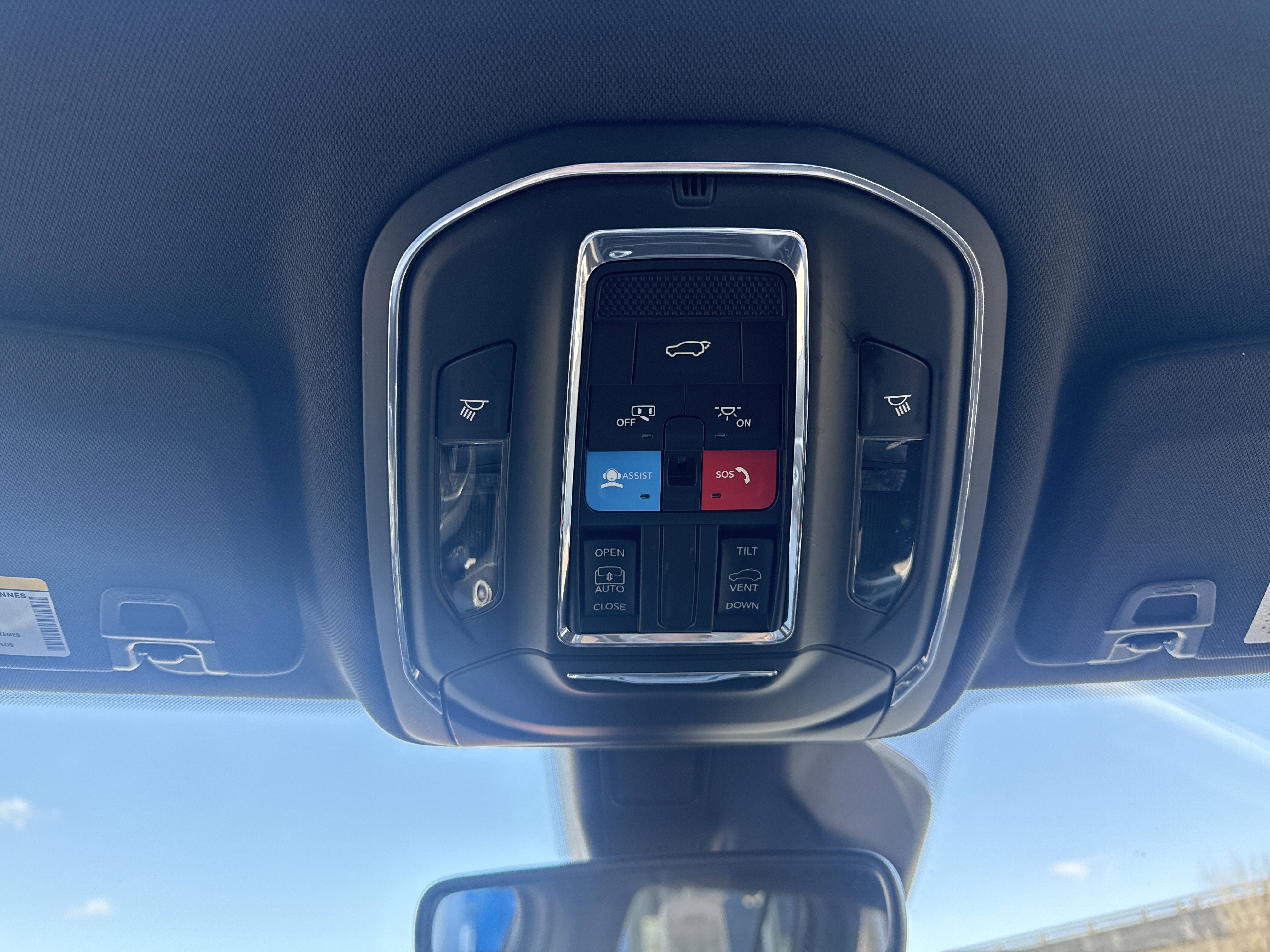 Used 2023 Jeep Grand Cherokee Altitude image 29