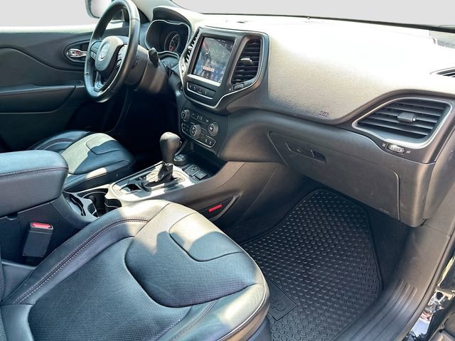 Used 2019 Jeep Cherokee Trailhawk image 30