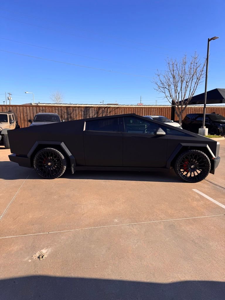 Used 2024 Tesla Cybertruck Cyberbeast image 9