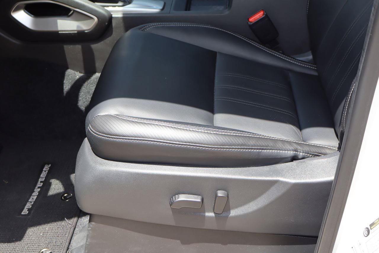Used 2024 Nissan Frontier SL w/ Technology Package RWD image 15