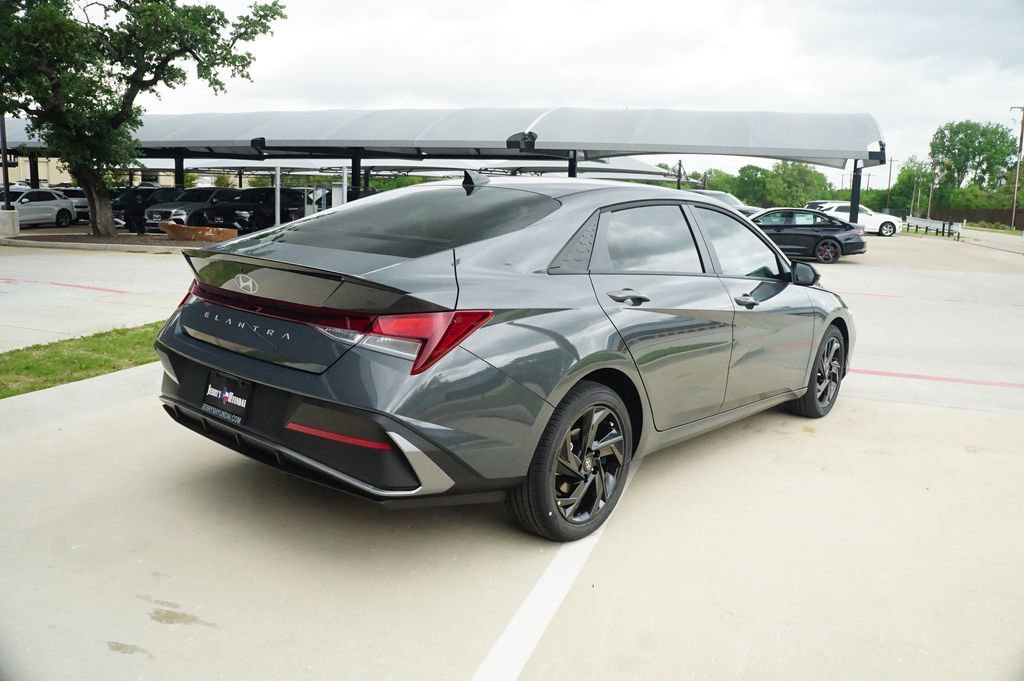 New 2026 Hyundai Elantra Sport image 8
