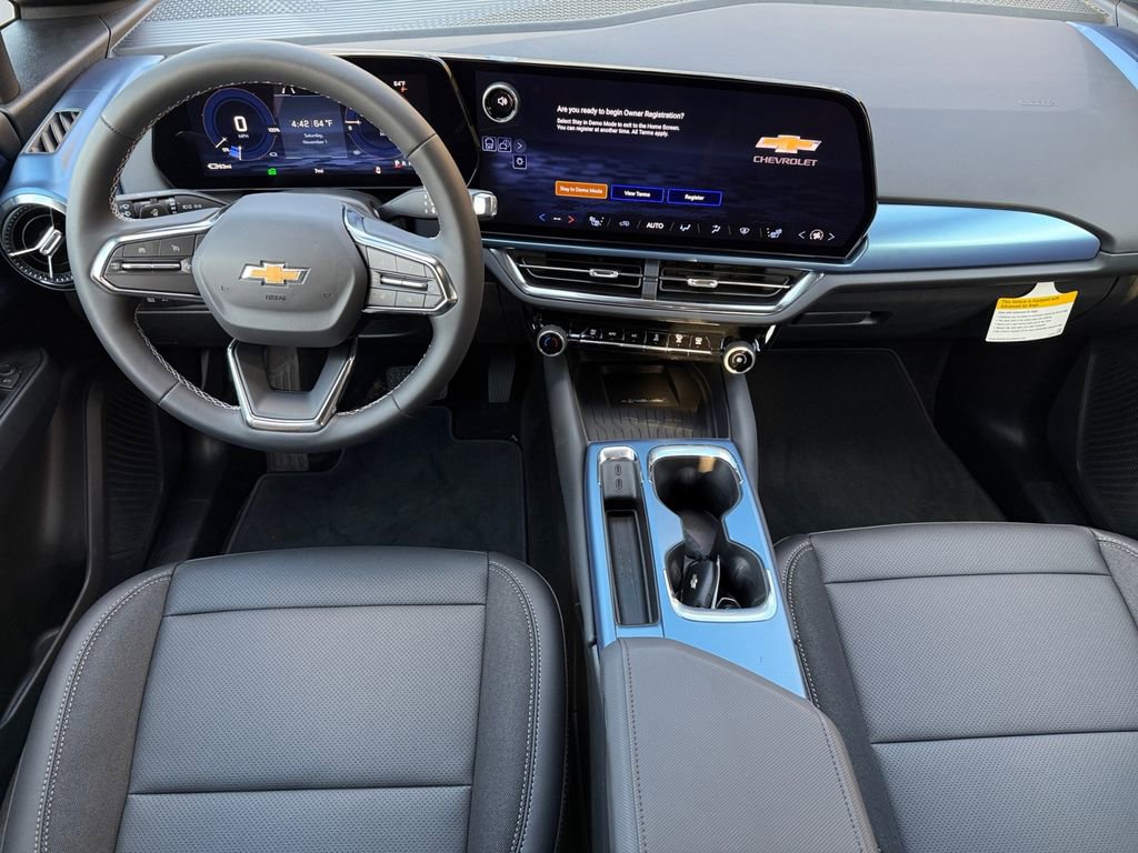 New 2026 Chevrolet Equinox EV LT image 11