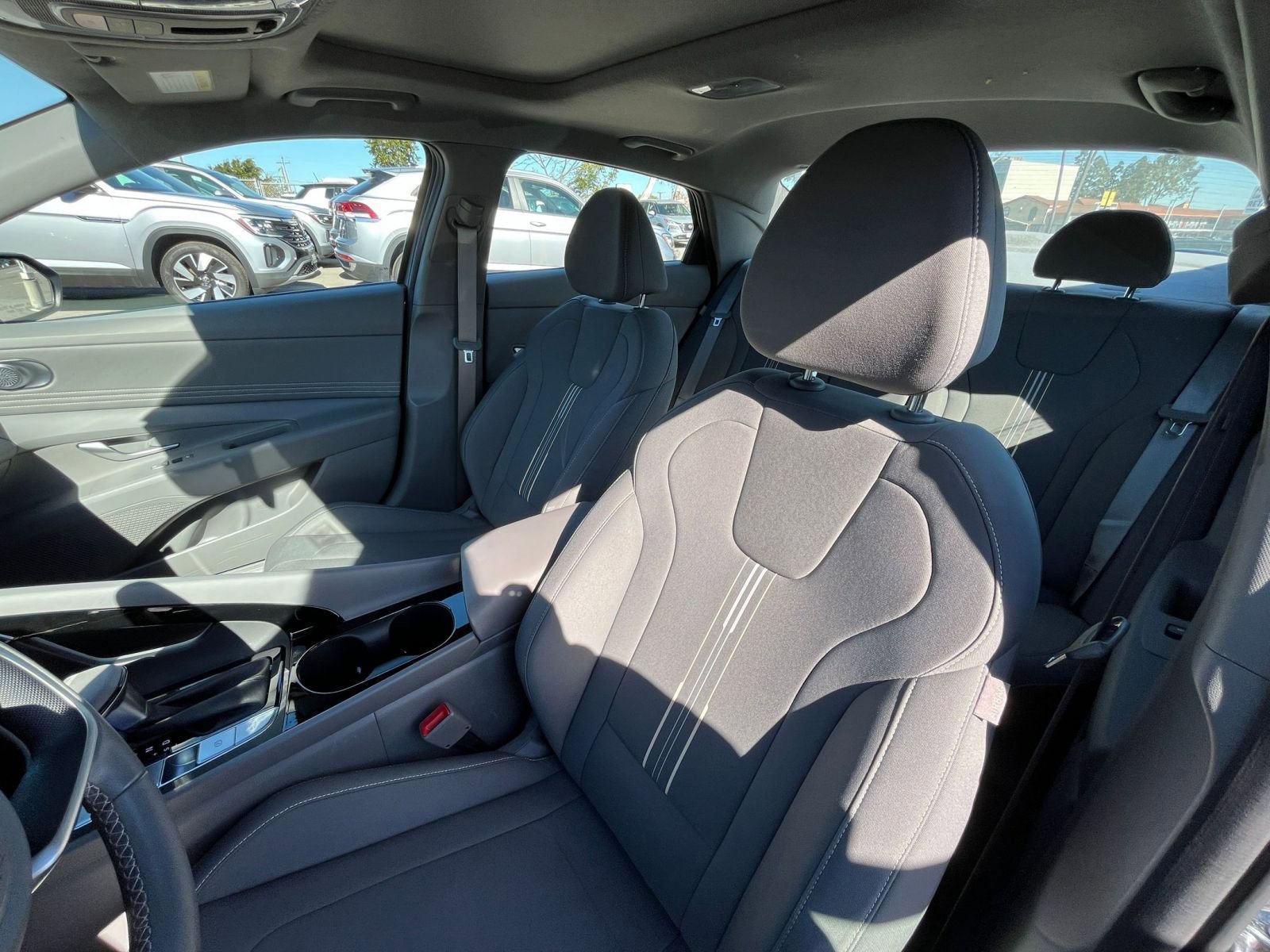 Used 2025 Hyundai Elantra SEL image 39