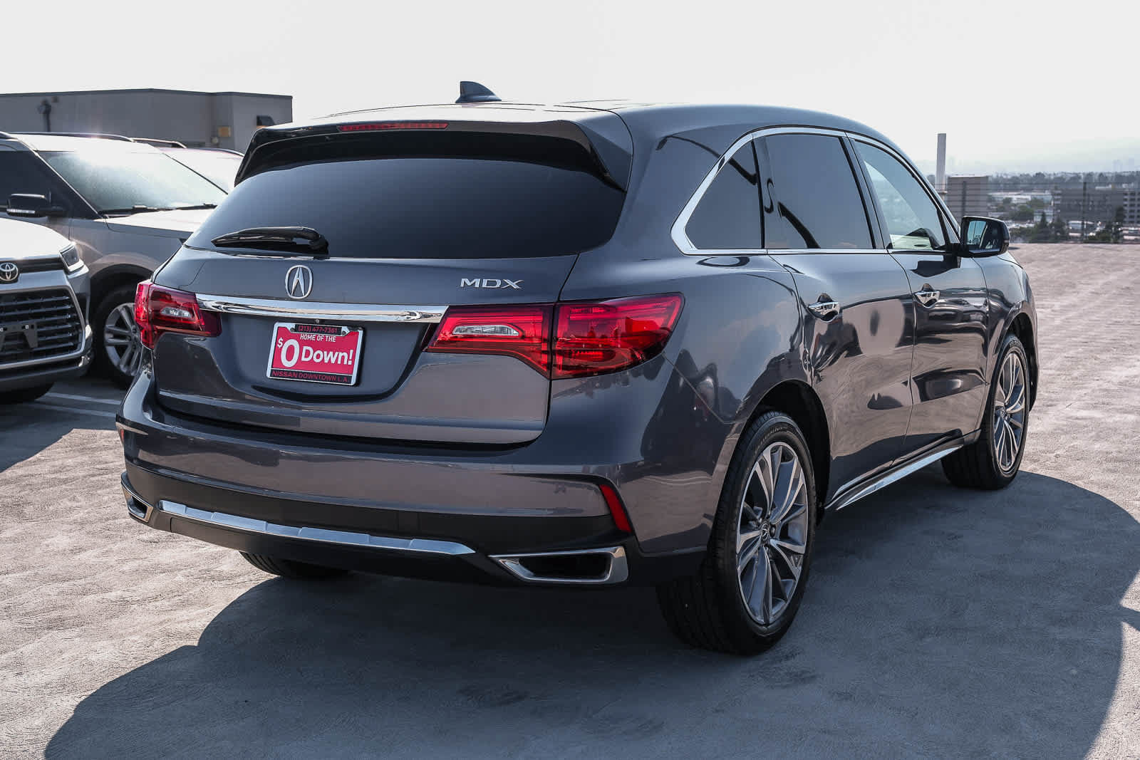 Used 2017 Acura MDX FWD w/ Technology Package image 4