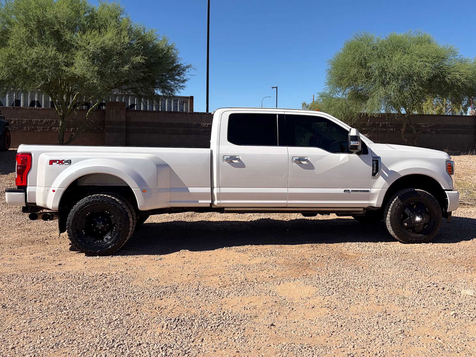 Used 2018 Ford F350 Limited AWD/4WD image 37