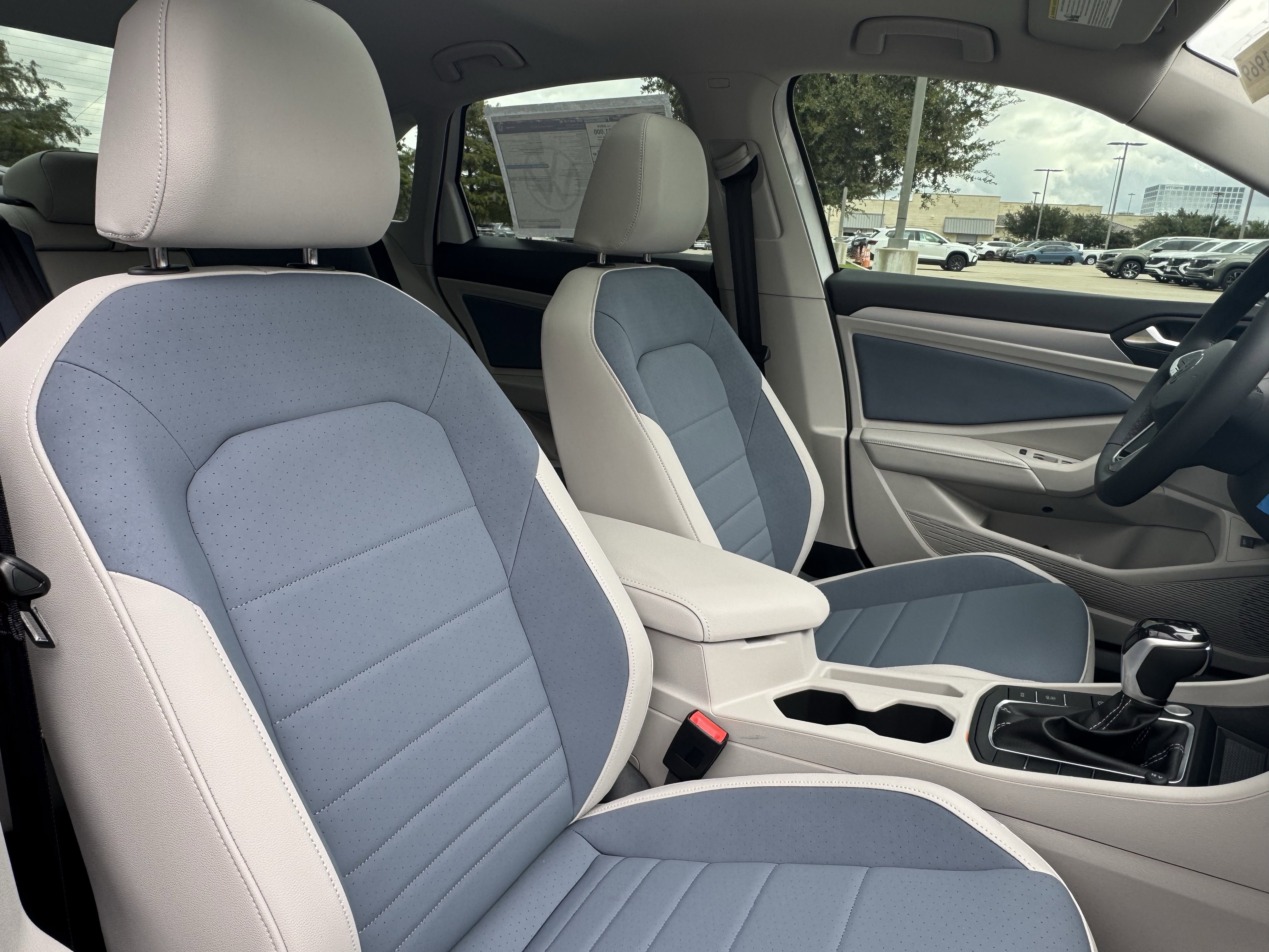 New 2027 Volkswagen Jetta SE FWD image 15