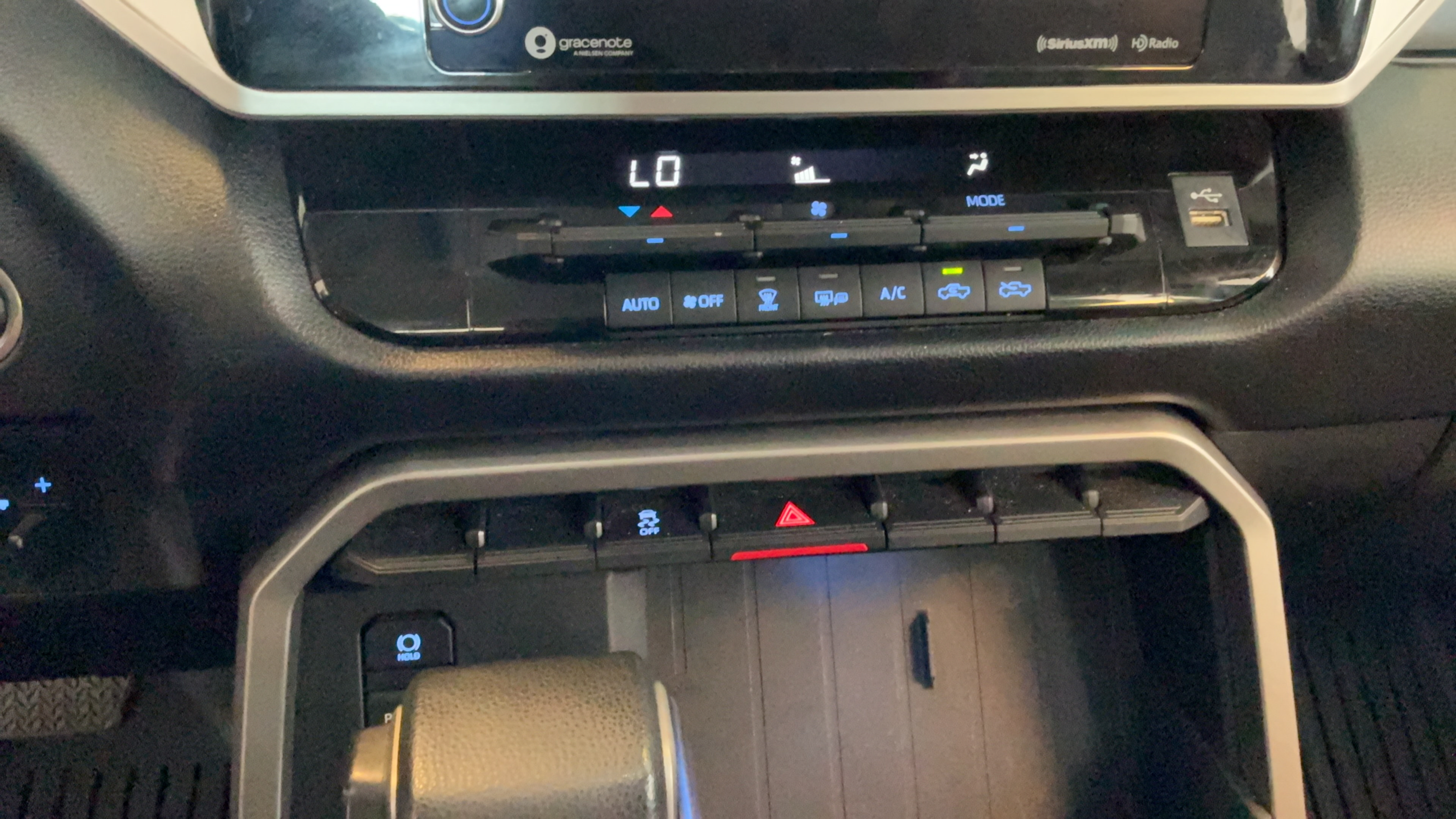 Used 2023 Toyota Tundra SR5 w/ SR5 Convenience Package AWD/4WD image 14