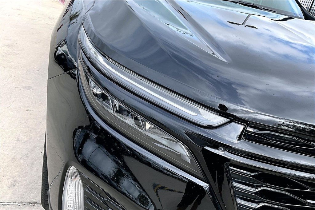 Used 2024 Chevrolet Equinox RS w/ LPO, Floor Liner Package FWD image 31