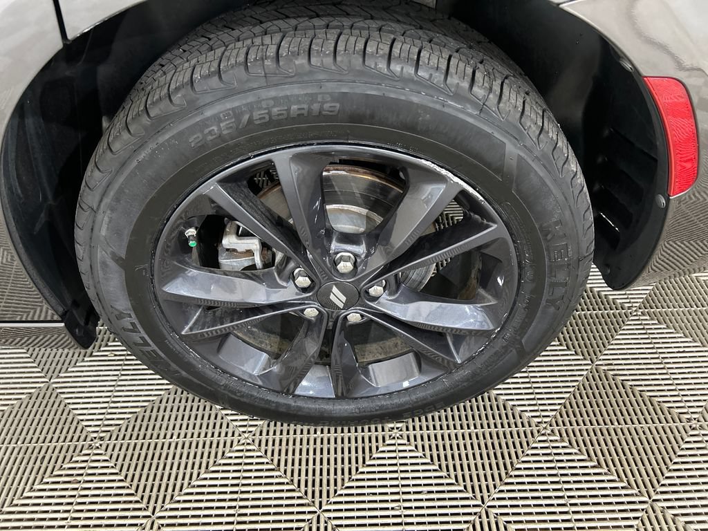 Used 2023 Dodge Charger SXT w/ Blacktop Package AWD/4WD image 10