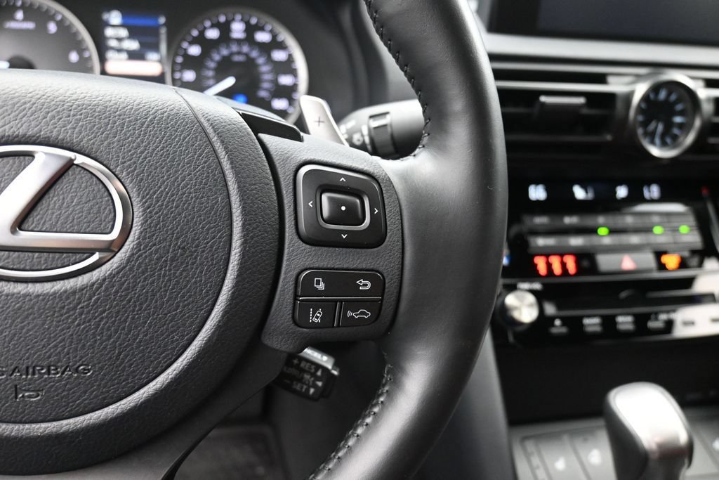 Used 2025 Lexus IS 350 F Sport RWD image 9