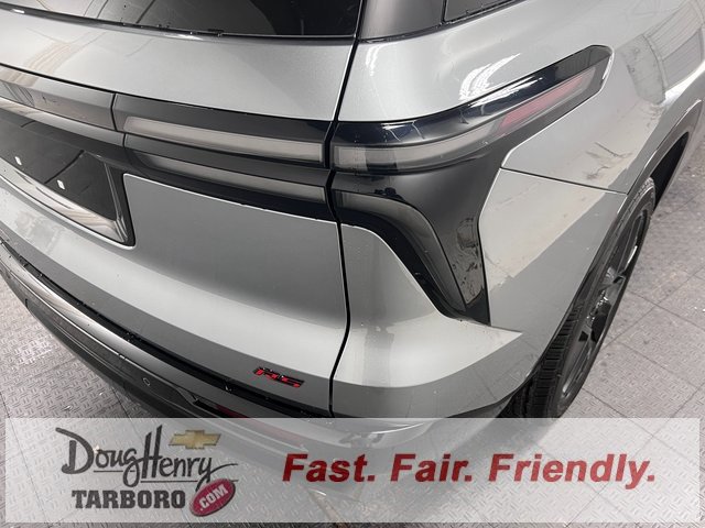 New 2026 Chevrolet Traverse RS w/ LPO, Floor Liner Package image 14