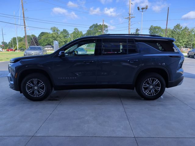 Used 2024 Chevrolet Traverse LT FWD image 3