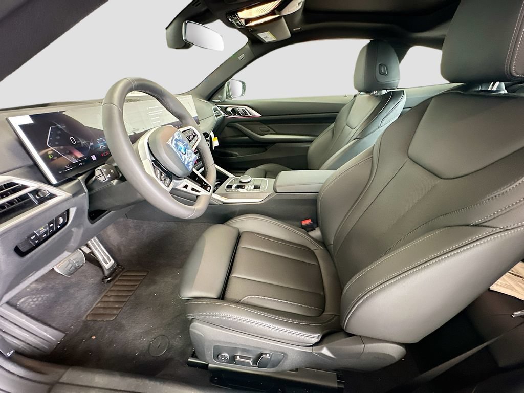 New 2026 BMW 430i xDrive Coupe w/ M Sport Package AWD/4WD image 21