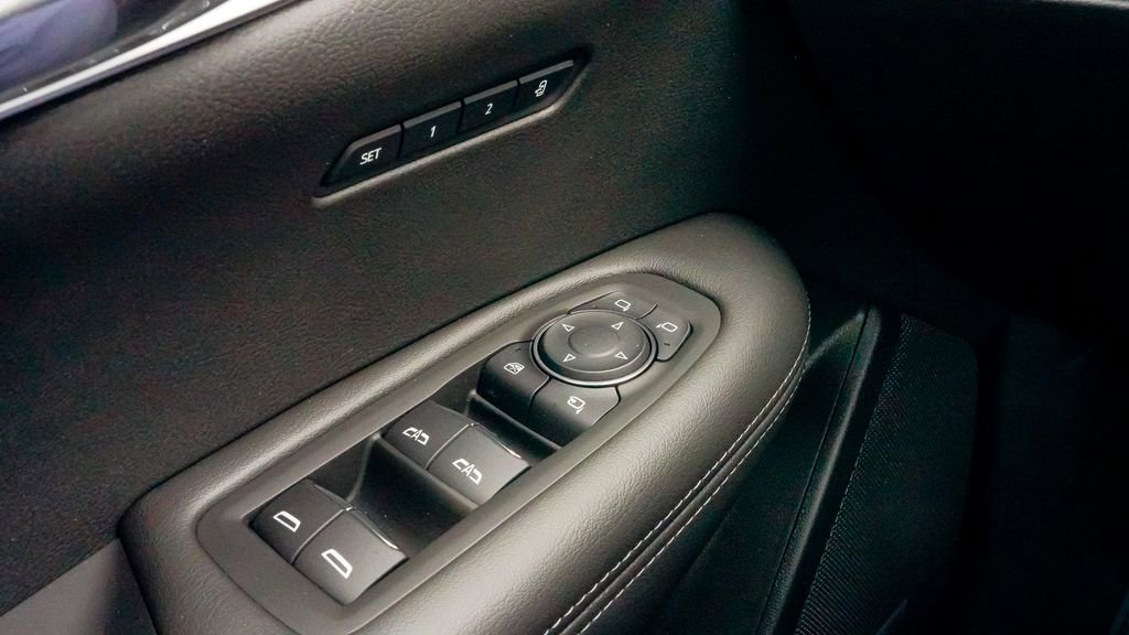 Certified 2025 Cadillac XT6 Luxury image 27