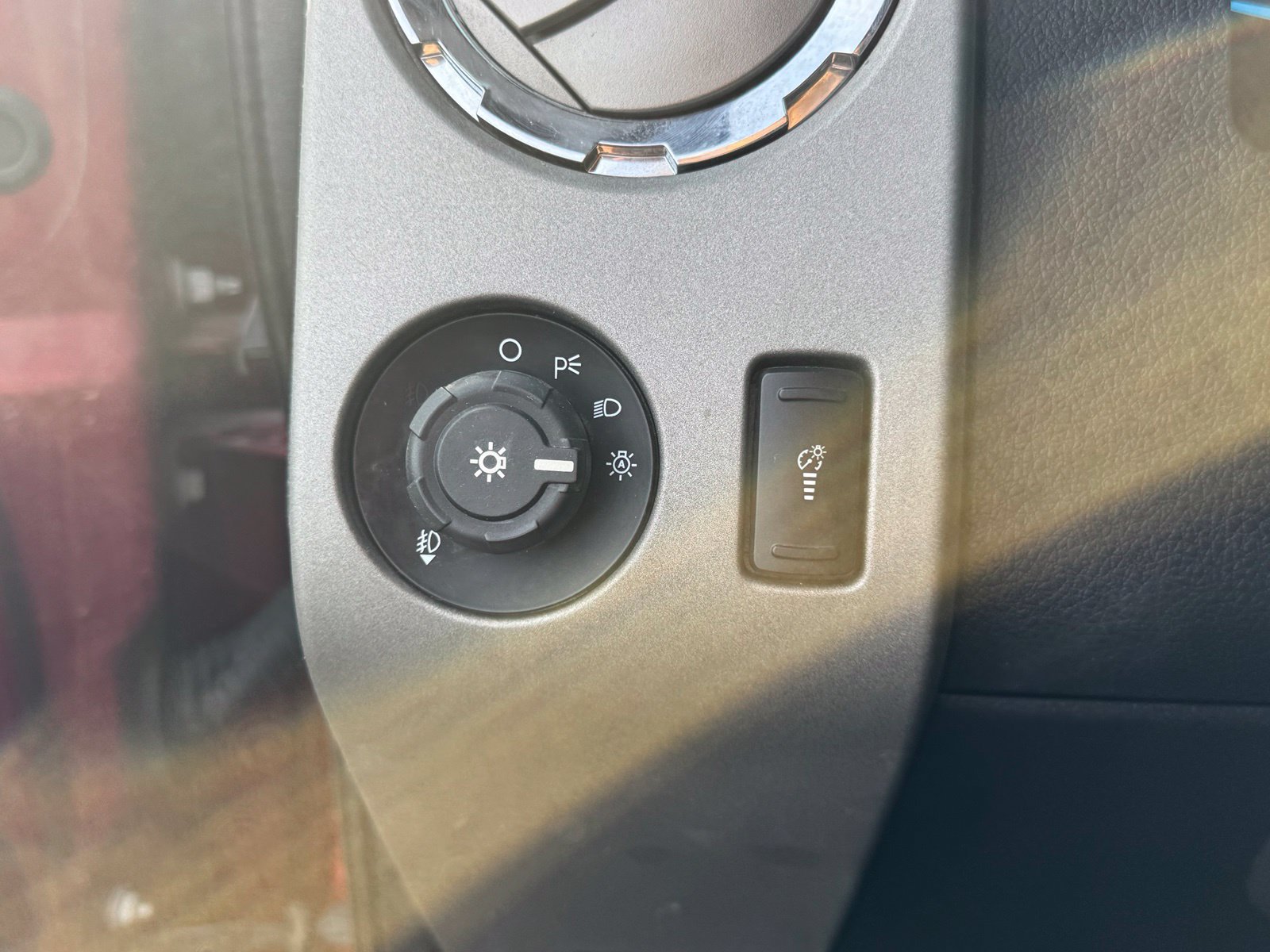Used 2016 Ford F350 Lariat w/ Lariat Ultimate Package AWD/4WD image 14