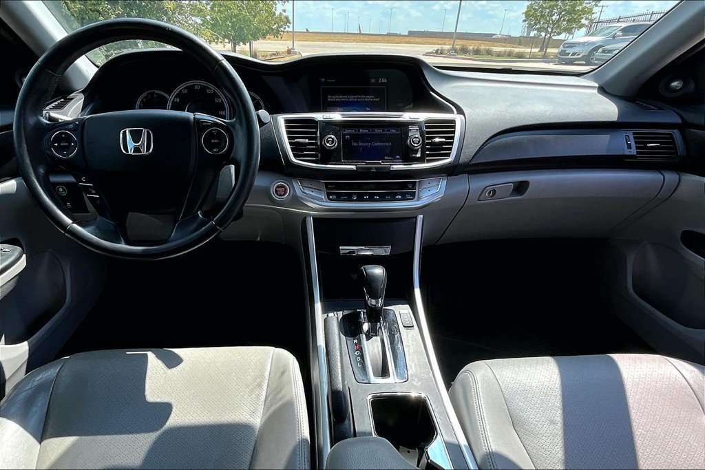 Used 2015 Honda Accord EX-L image 17