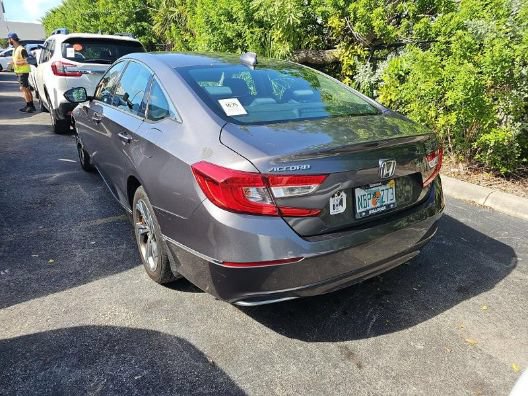 Used 2018 Honda Accord EX image 2