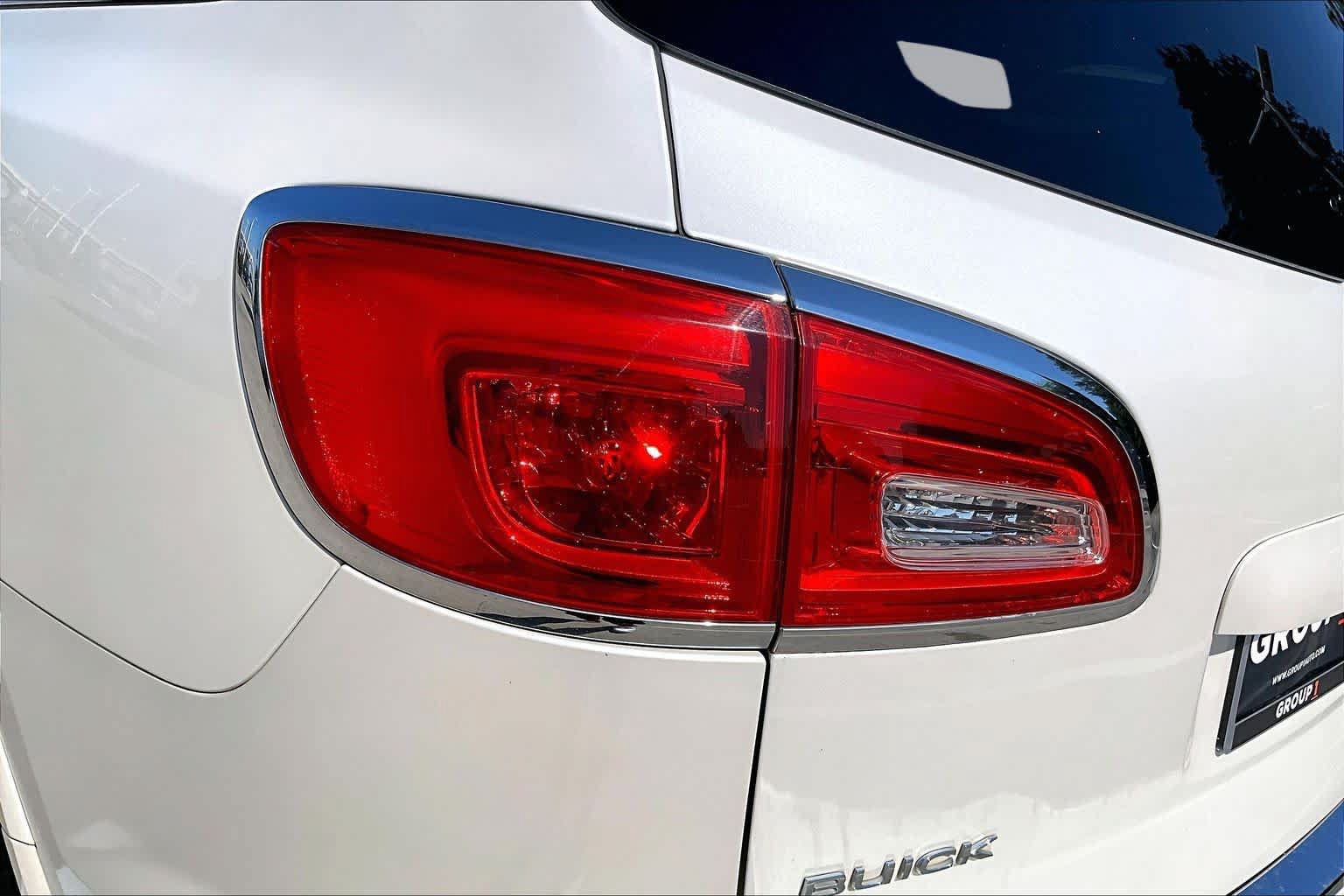 Used 2013 Buick Enclave Premium FWD image 27