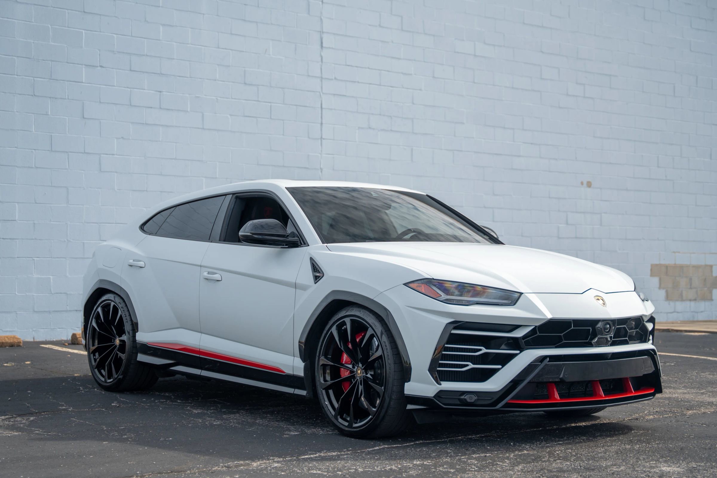 Used 2021 Lamborghini Urus image 8