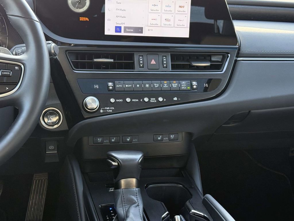 Used 2025 Lexus ES 350 Premium image 19