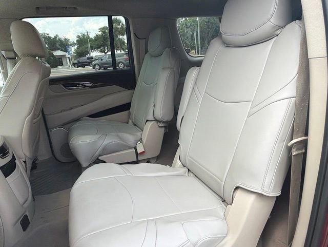 Used 2018 Cadillac Escalade ESV Luxury RWD image 13