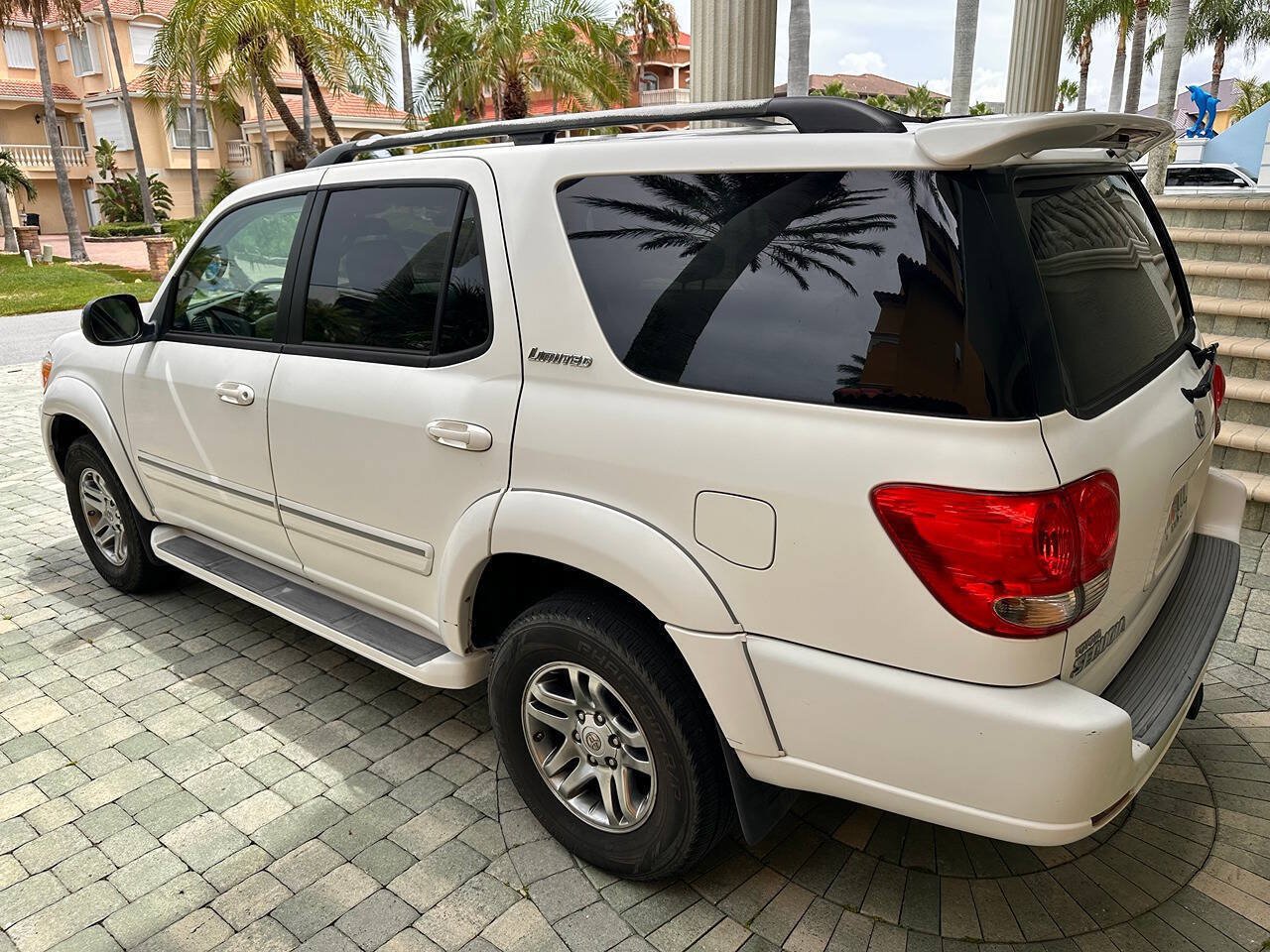 Used 2007 Toyota Sequoia Limited RWD image 30