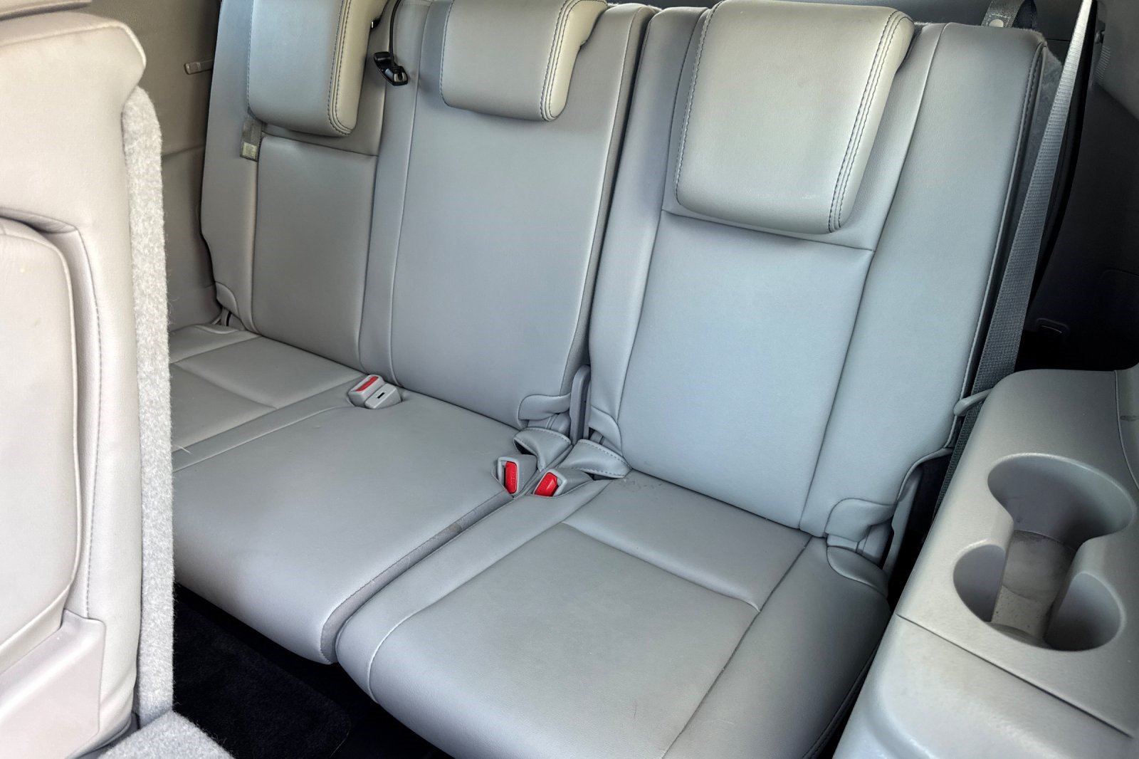 Used 2018 Toyota Highlander XLE FWD image 35