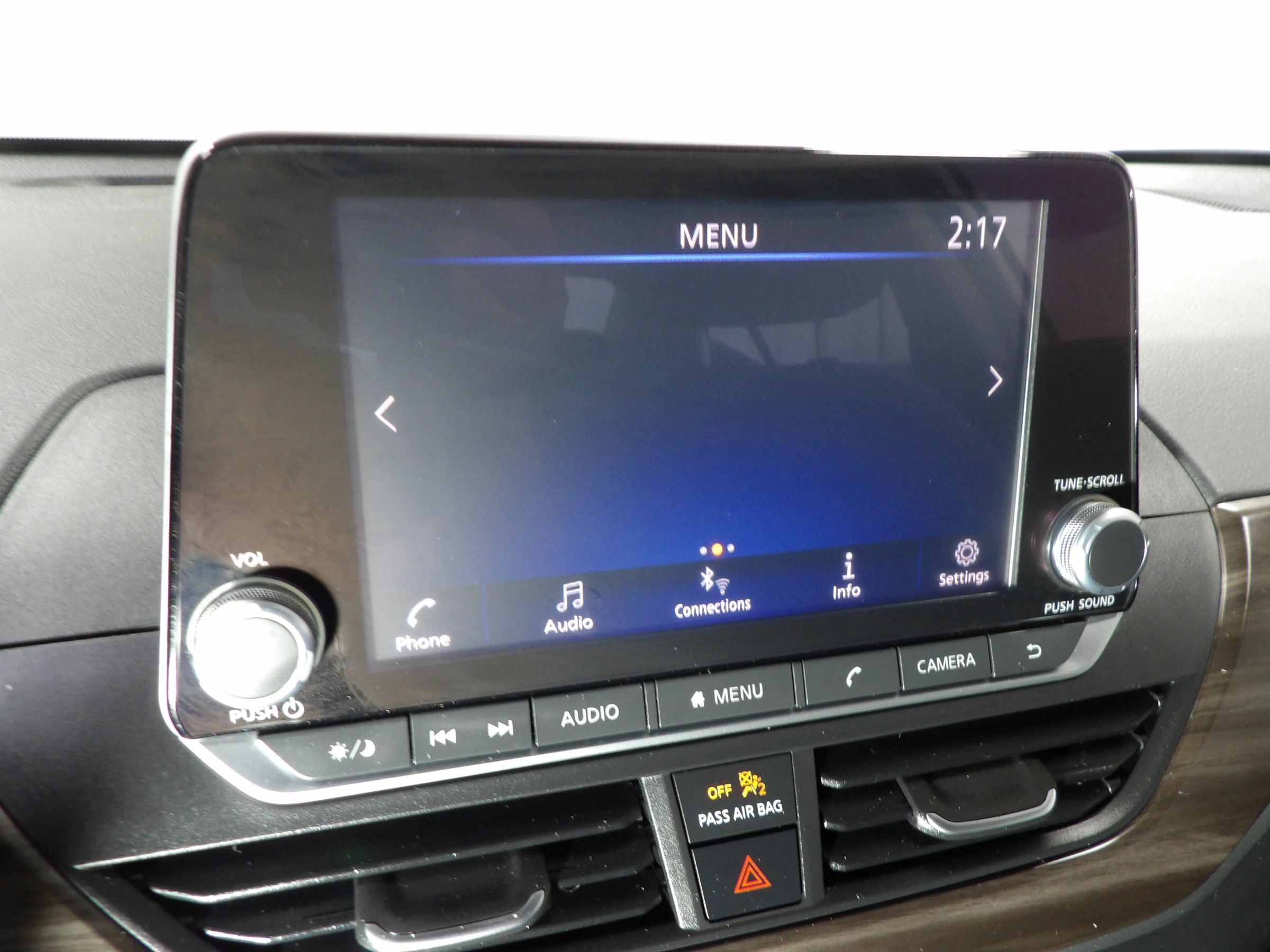 Used 2024 Nissan Altima 2.5 SV FWD image 18