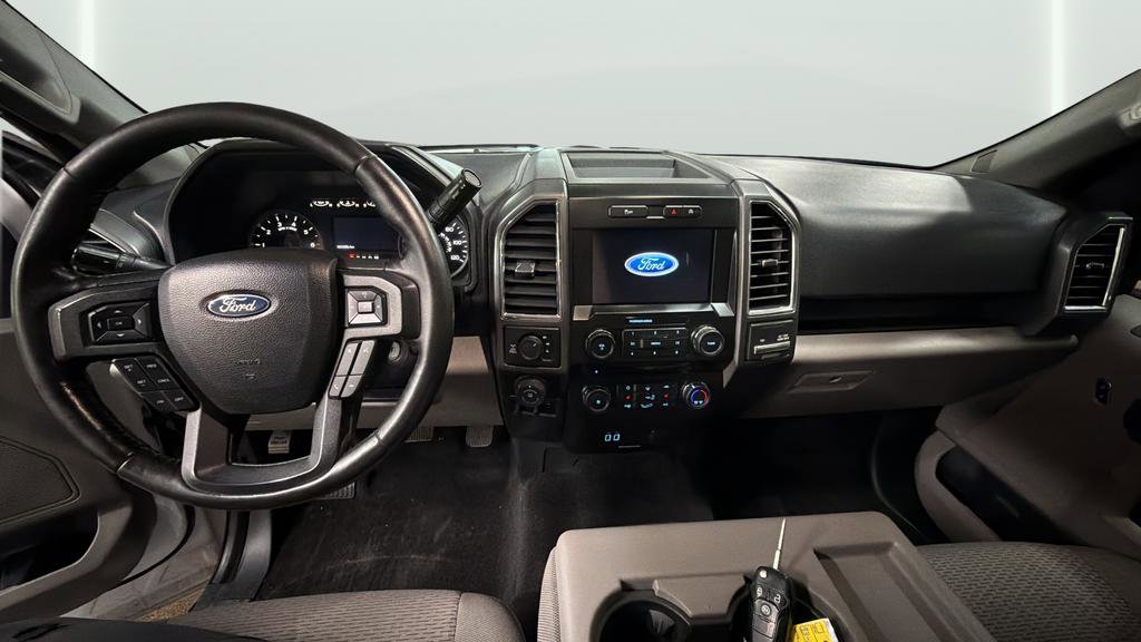 Used 2017 Ford F150 XLT w/ Equipment Group 302A Luxury image 9