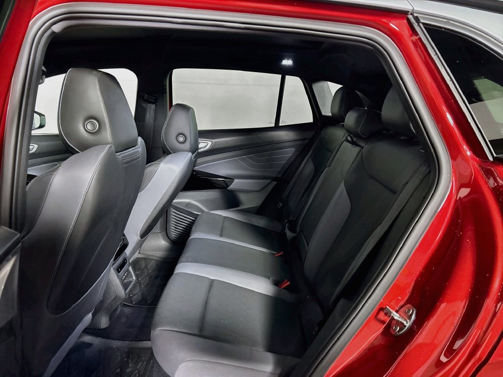 Certified 2023 Volkswagen ID.4 Pro S Plus AWD/4WD image 22