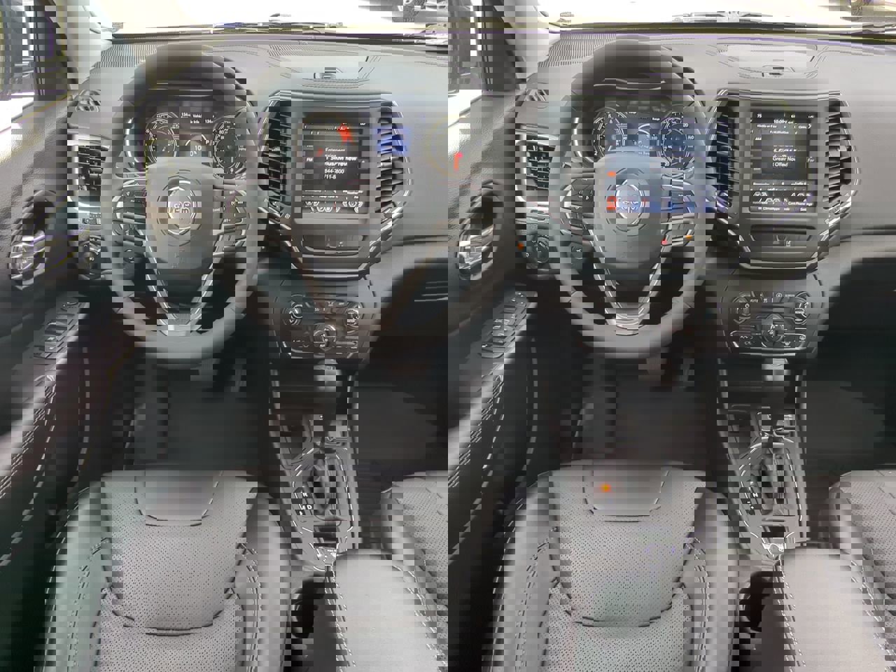 Used 2022 Jeep Cherokee Latitude Lux w/ Sun & Sound Group image 14