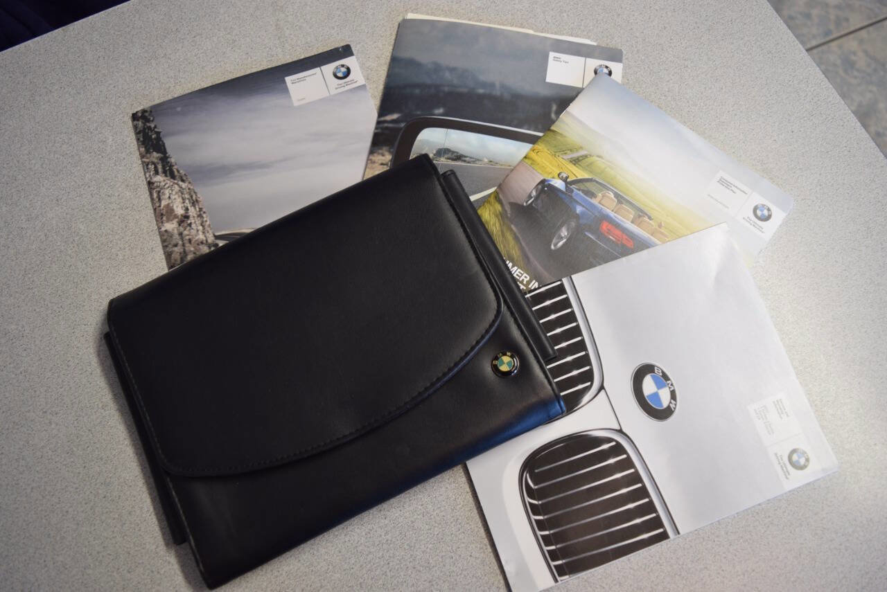 Used 2012 BMW 335i Convertible image 37