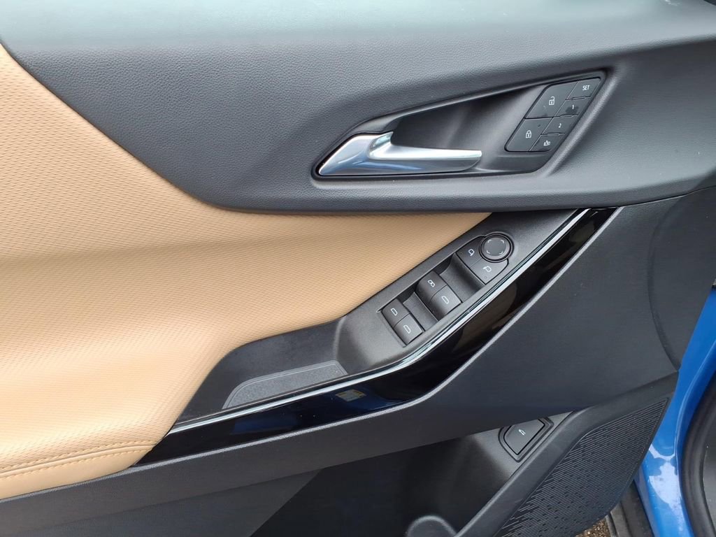 New 2026 Chevrolet Equinox ACTIV w/ Convenience Package III image 11