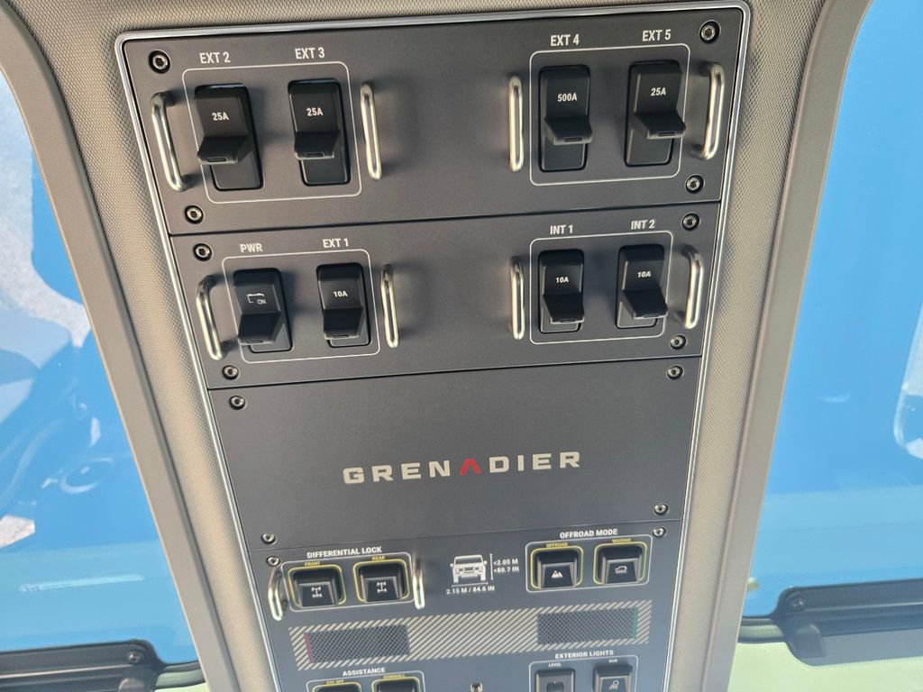 Used 2025 INEOS Grenadier Fieldmaster Edition image 19