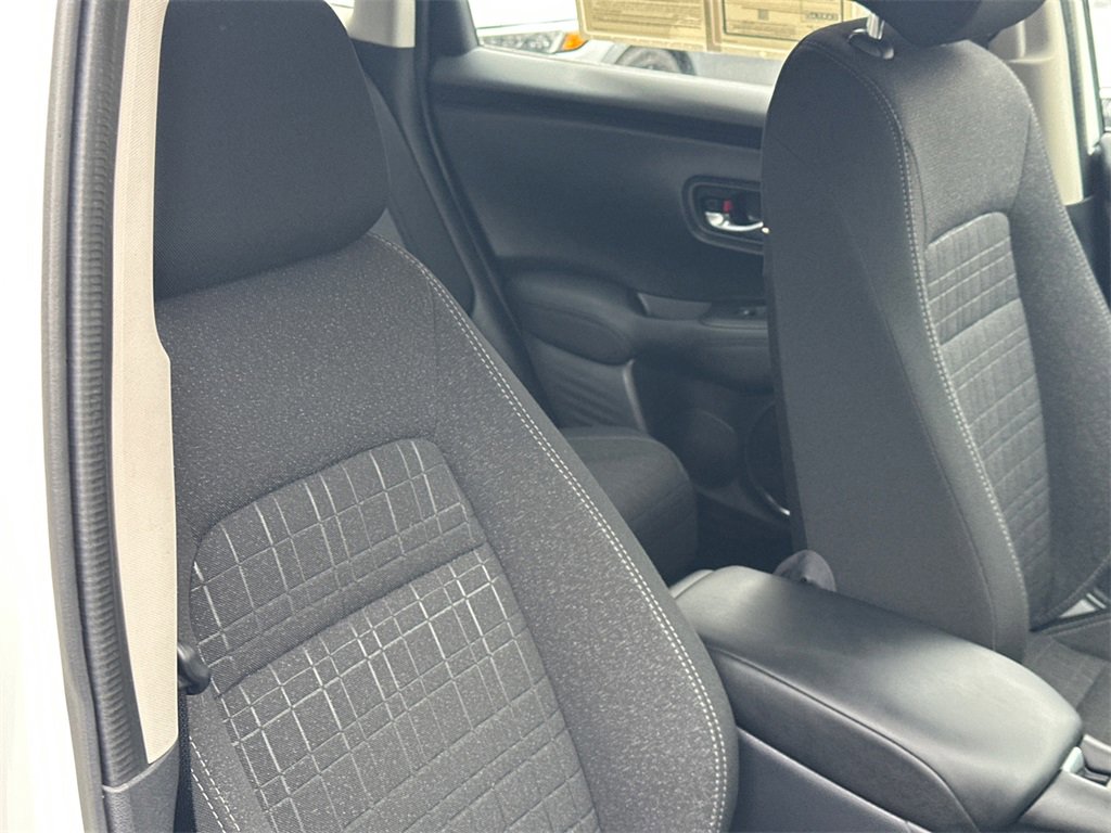 Used 2025 Honda HR-V LX image 13