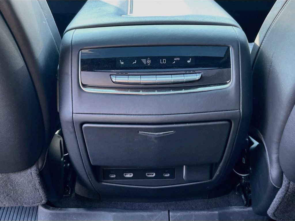 Used 2024 Cadillac Escalade V AWD/4WD image 30
